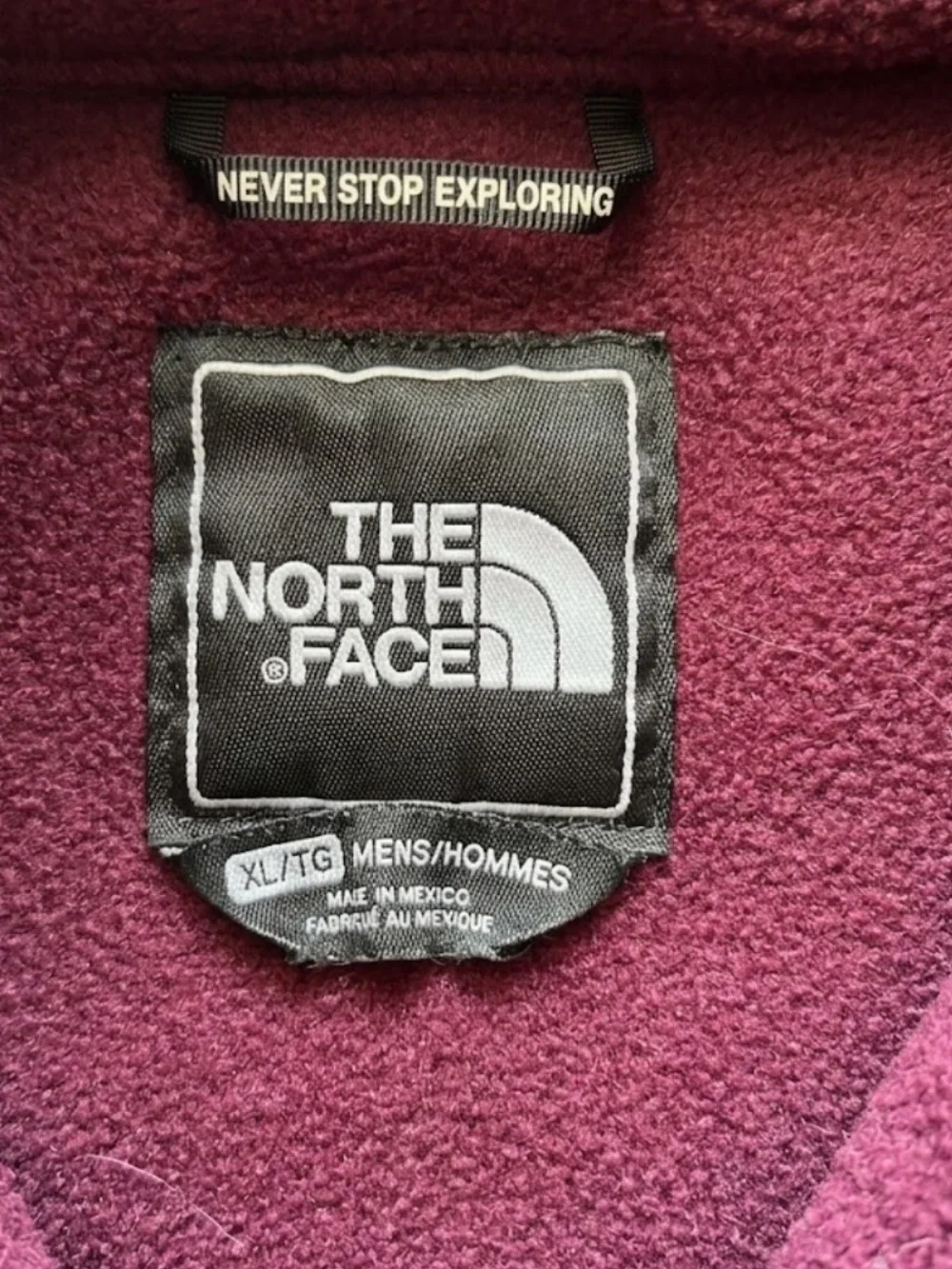The North Face Men's Burgundy and Black Lightweight Fleece Jacket size XL